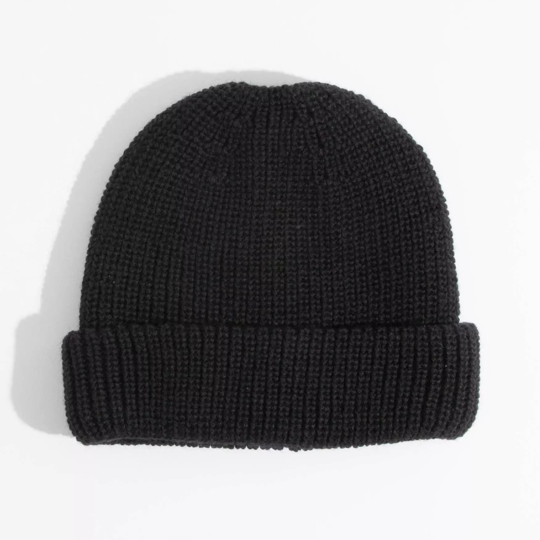 Coal Beacon Beanie – Classic Cuffed Knit
